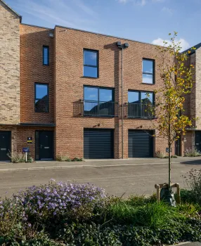 Canalside Quarter, The Elliots, External